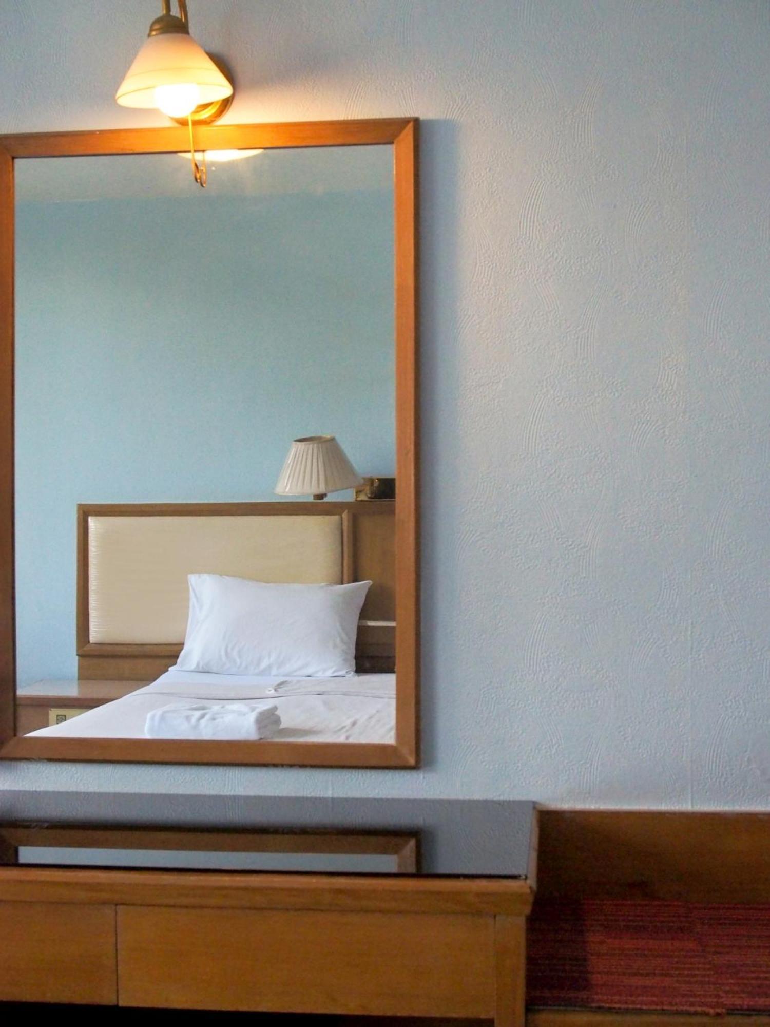 Wish Inn Chidlom - วิช อินน์ ชิดลม Makkasan Bagian luar foto